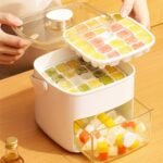 Форма для льоду з контейнером