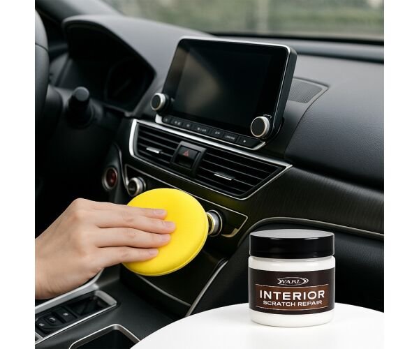 Віск для полірування пластику та шкіри в автомобілі